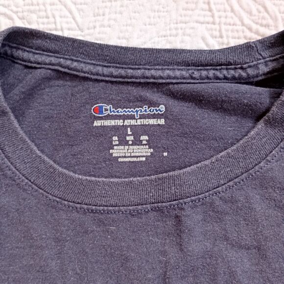 Pack of 2 men's short-sleeved t-shirts, size L, graphic t-shirt  plain t-shirts. - Picture 5 of 15